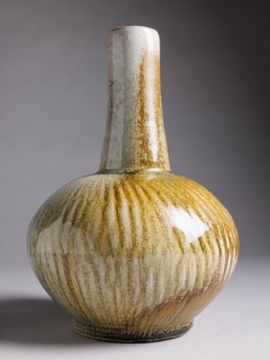 Medium vase